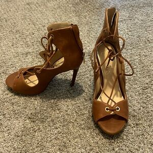 Jessica Simpson heels